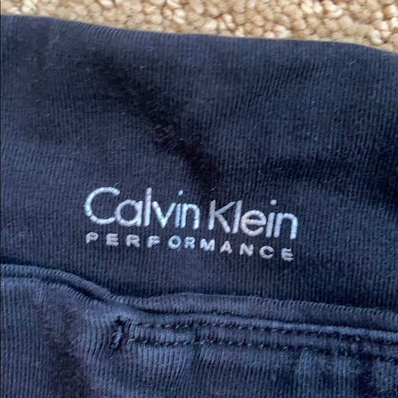 Calvin Klein performance leggings💪🏾 - Picture 1 of 2